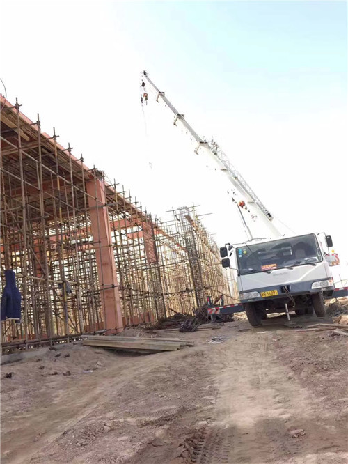 恩施吊车作业的安全注意事项有哪些？