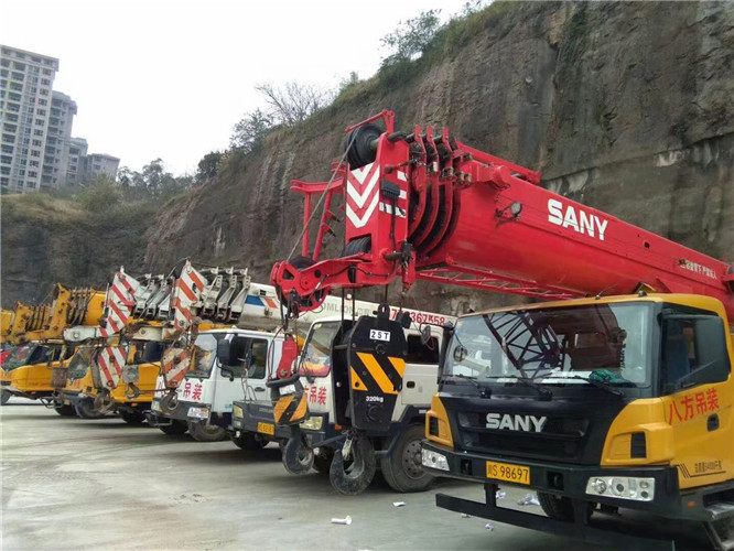 恩施吊车出租按什么计费？台班费、单次费、里程费怎么算？